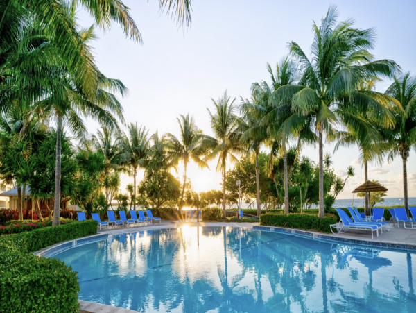 Four Bedroom Oceanfront Vacation Condo in Key Largo Sleeps 8